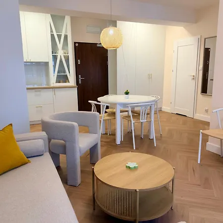 Apartamenty Promenada-Arka Apartment