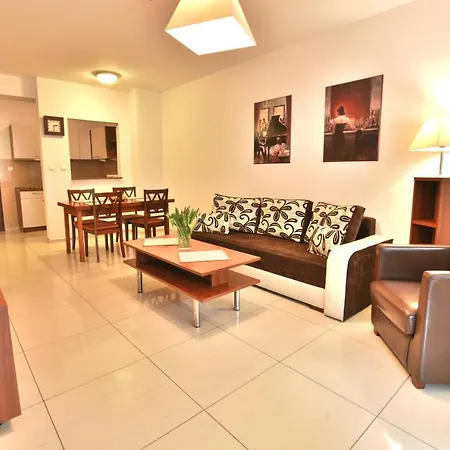 Apartamenty Promenada-Arka Apartment *